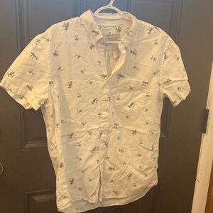 American Eagle Outfitters White Short Sleeve Shirt with Embroidered Pattern